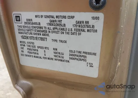 2001 Chevrolet Silverado K1500 из США, поврежденный, VIN 1GCEK19T51E178977